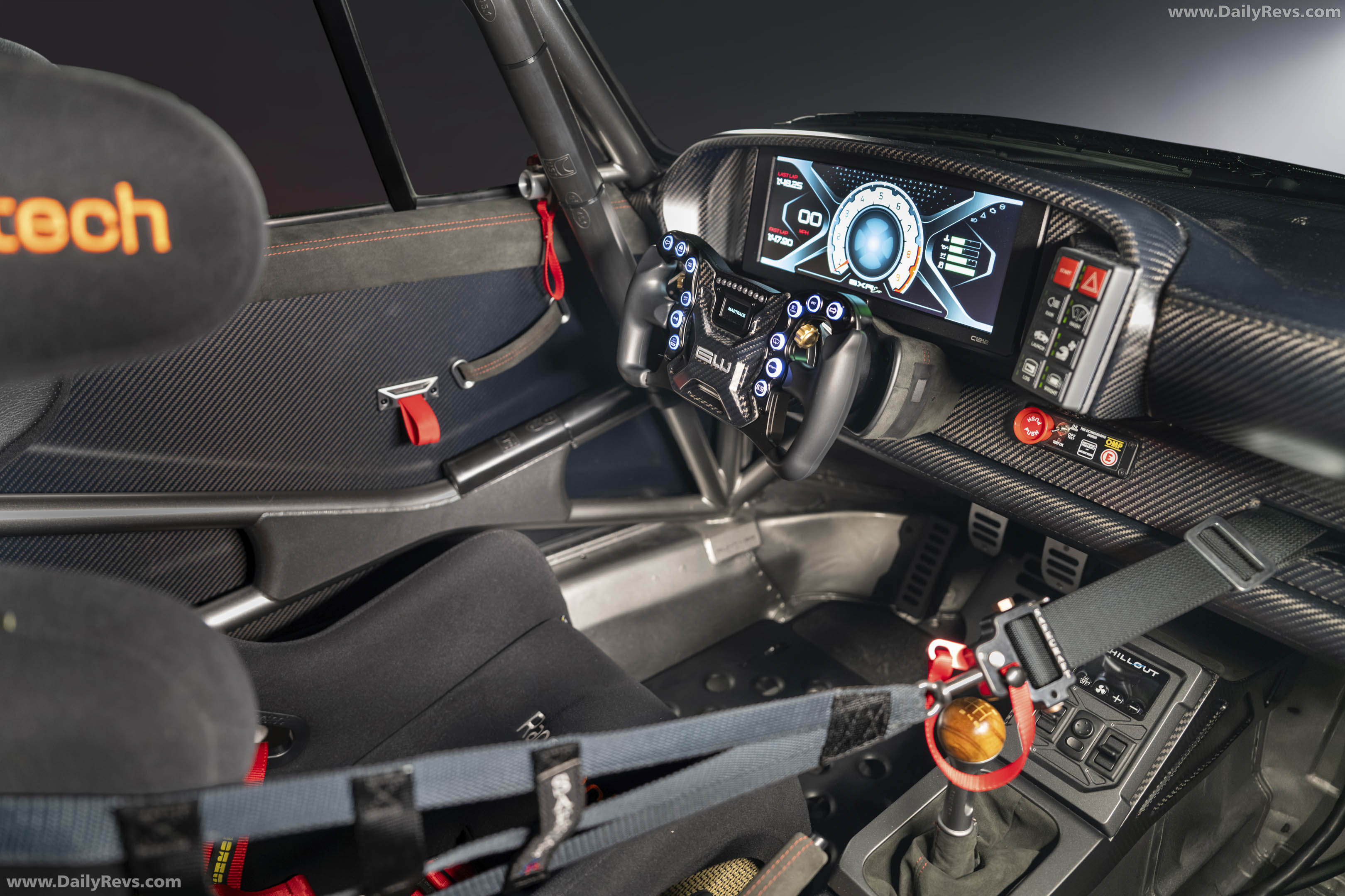 2027 Gunther Werks GXR-Evo Interior